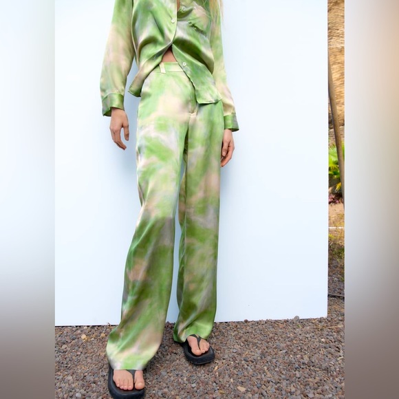 Zara Pants - NWT Zara green TIE-DYE SILK PANTS LIMITED EDITION Medium